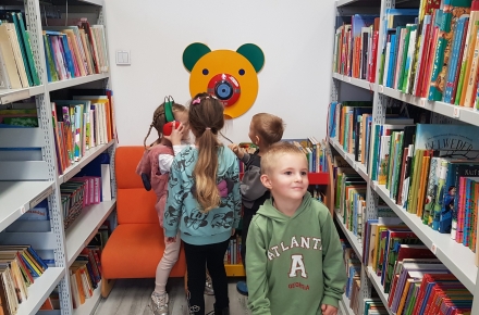 25 października mieliśmy przyjemność gościć w naszej bibliotece "Aniołki"
