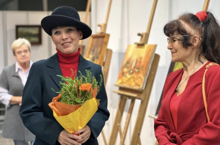 Relacja z wystawy malarstwa „Impresja” Sylwii Bieleckiej.