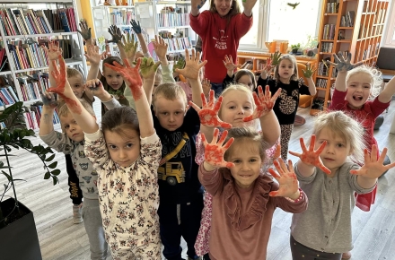 5 kwietnia między regałami buszowały u nas „Owieczki”