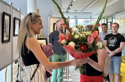 Relacja z wystawy prac Ilony Hachuły, która odbyła się dziś w Miejska Biblioteka Publiczna - Centrum Kultury w Pieszycach. 