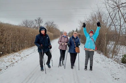 Spacer na kijkach i czytanie pod chmurką… o miłości.