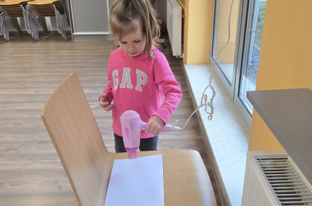  Klub Małego Chemika – magiczny atrament i detektywistyczne zagadki!