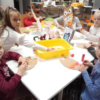 Gdy zapada zmrok, ludzie zwykle układają się do snu