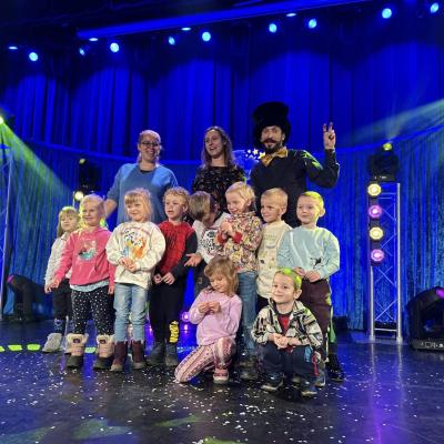 Dzisiejsze show było niesamowite! Iluzjonista Pan Magiczny przygotował