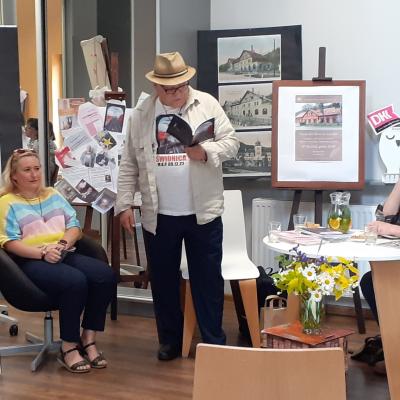 „Czy poetą się jest, czy się nim bywa”?