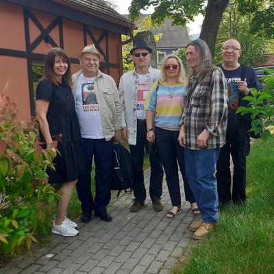 „Czy poetą się jest, czy się nim bywa”?