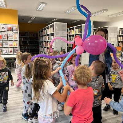 462704076 944079047757456 943308930188388033 N