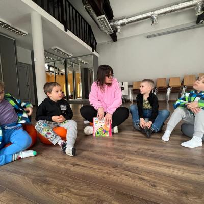 484902901 1058284486336911 3411659142912132569 N