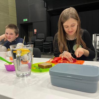 594376318 1276465567852134 2471476849936464762 N