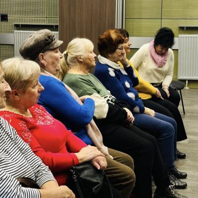 598381160 1282555890576435 7342007197628408881 N