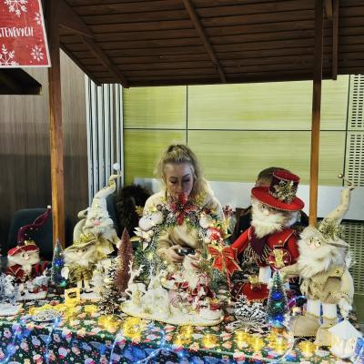 598936987 1284324363732921 8096544107069350441 N