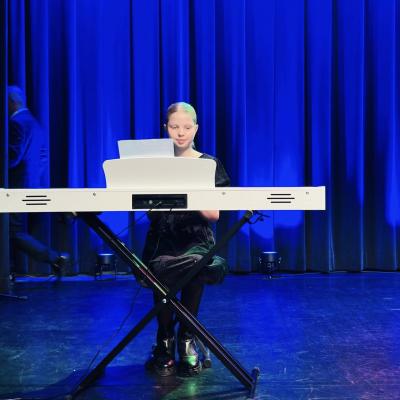 600366973 1284324640399560 2006338388424072672 N