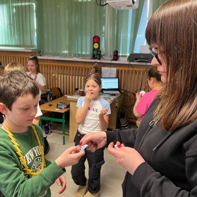 638165399 1337746155057408 6792456652097889272 N