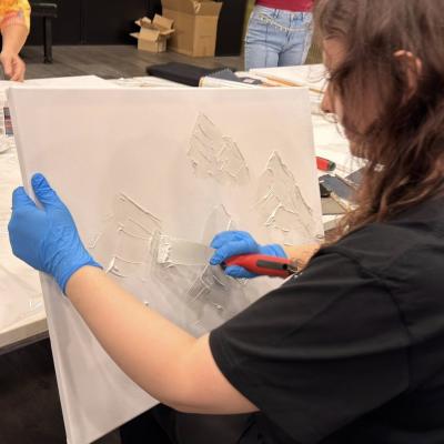 677991011 1392197029612320 4871424536204607604 N