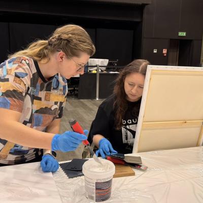 678298244 1392196872945669 6494412334809927720 N