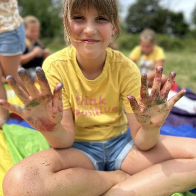 Dzisiejsze popołudnie spędziliśmy bawiąc się pod chmurką na placu zabaw przy os. Królów w Pieszyce - miasto w Górach Sowich