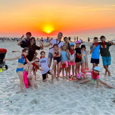 CK Pieszyce break dance represent przesyła pozdrowienia z obozu w Junoszynie