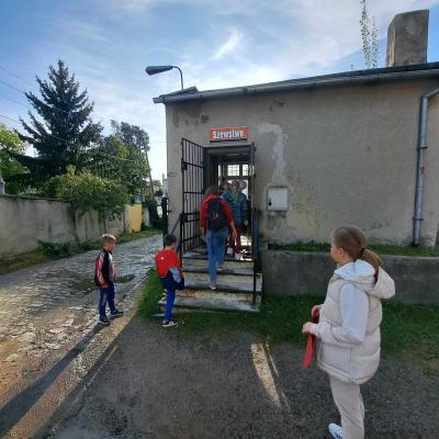 4 października razem z uczniami z klasy 2d..